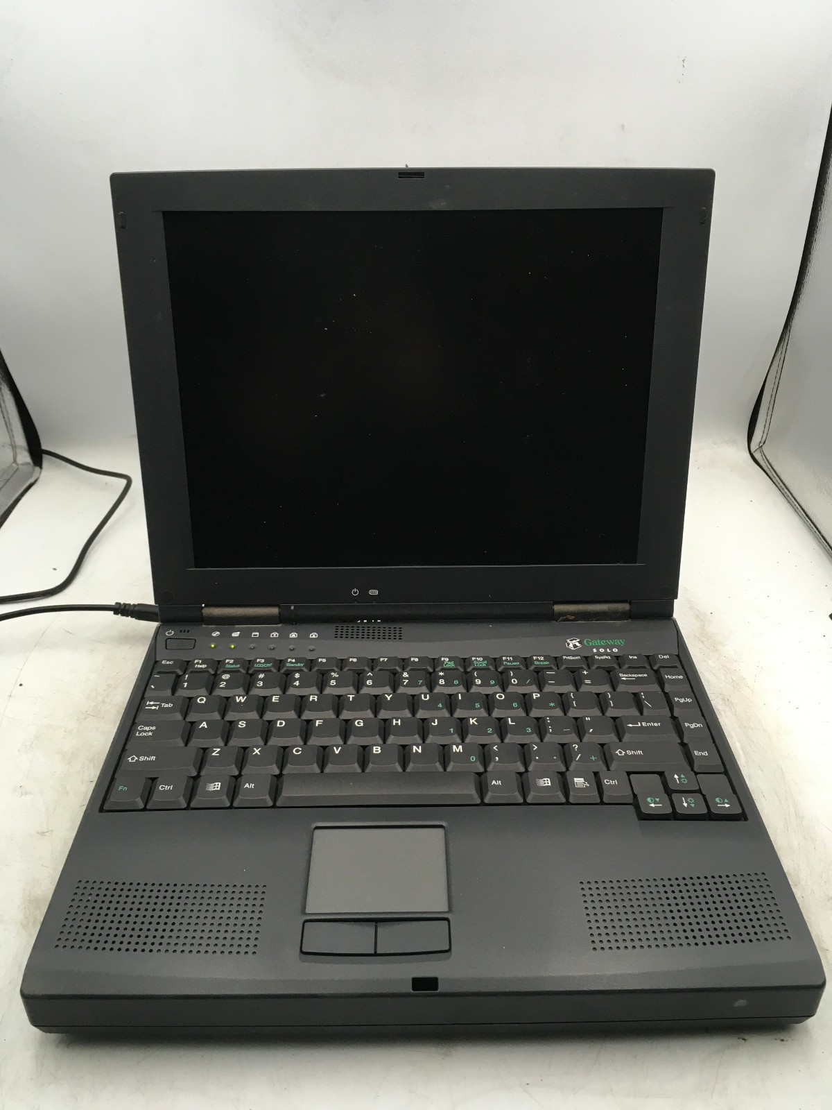 GATEWAY SOLO 1100 – FOR PARTS/REPAIR – Intel Celeron – 32MB RAM – READ DESC – BB