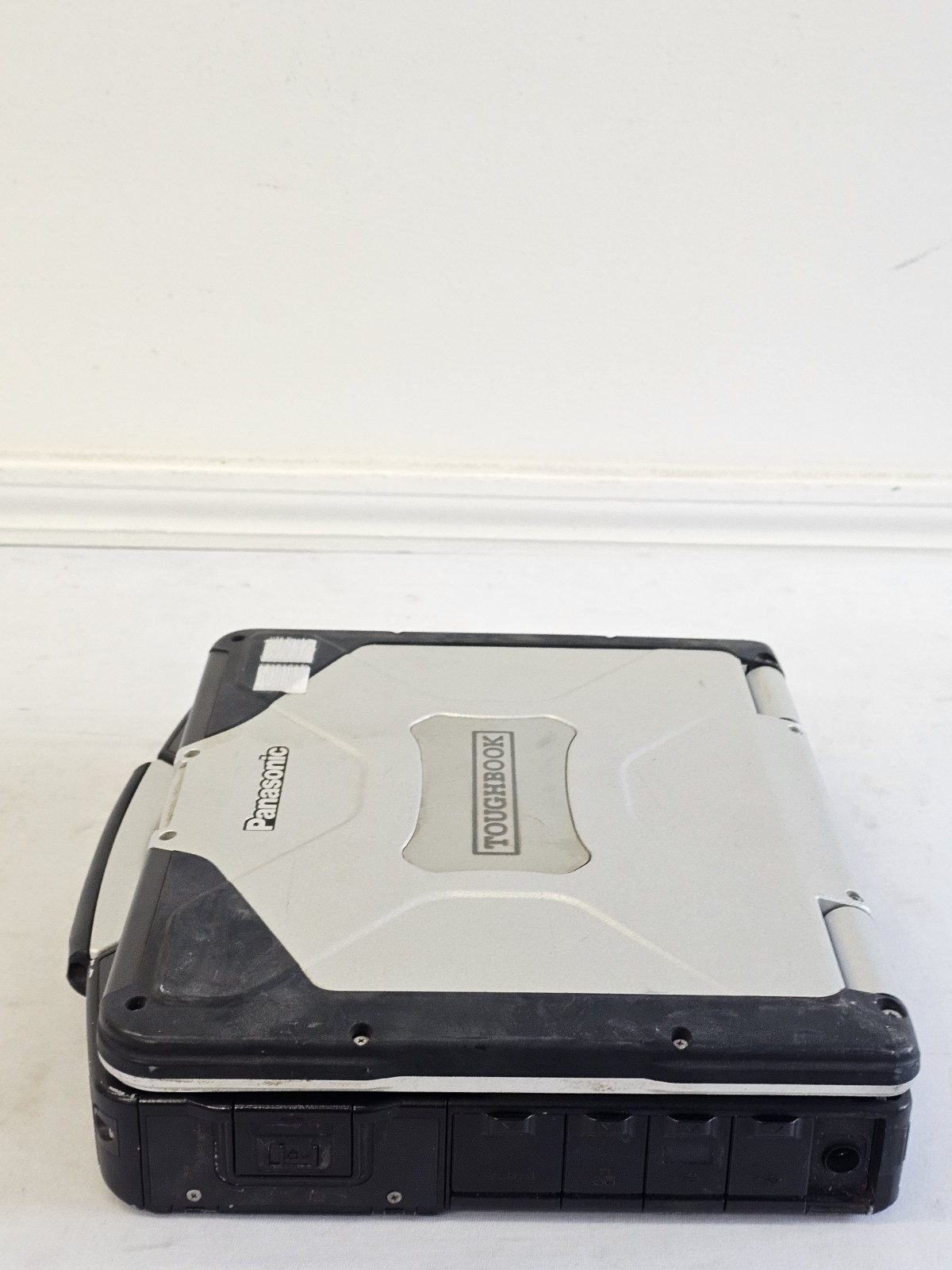 Panasonic Toughbook CF-31 Laptop – Intel i5-M520 – 2GB RAM – BAD BATT – READ