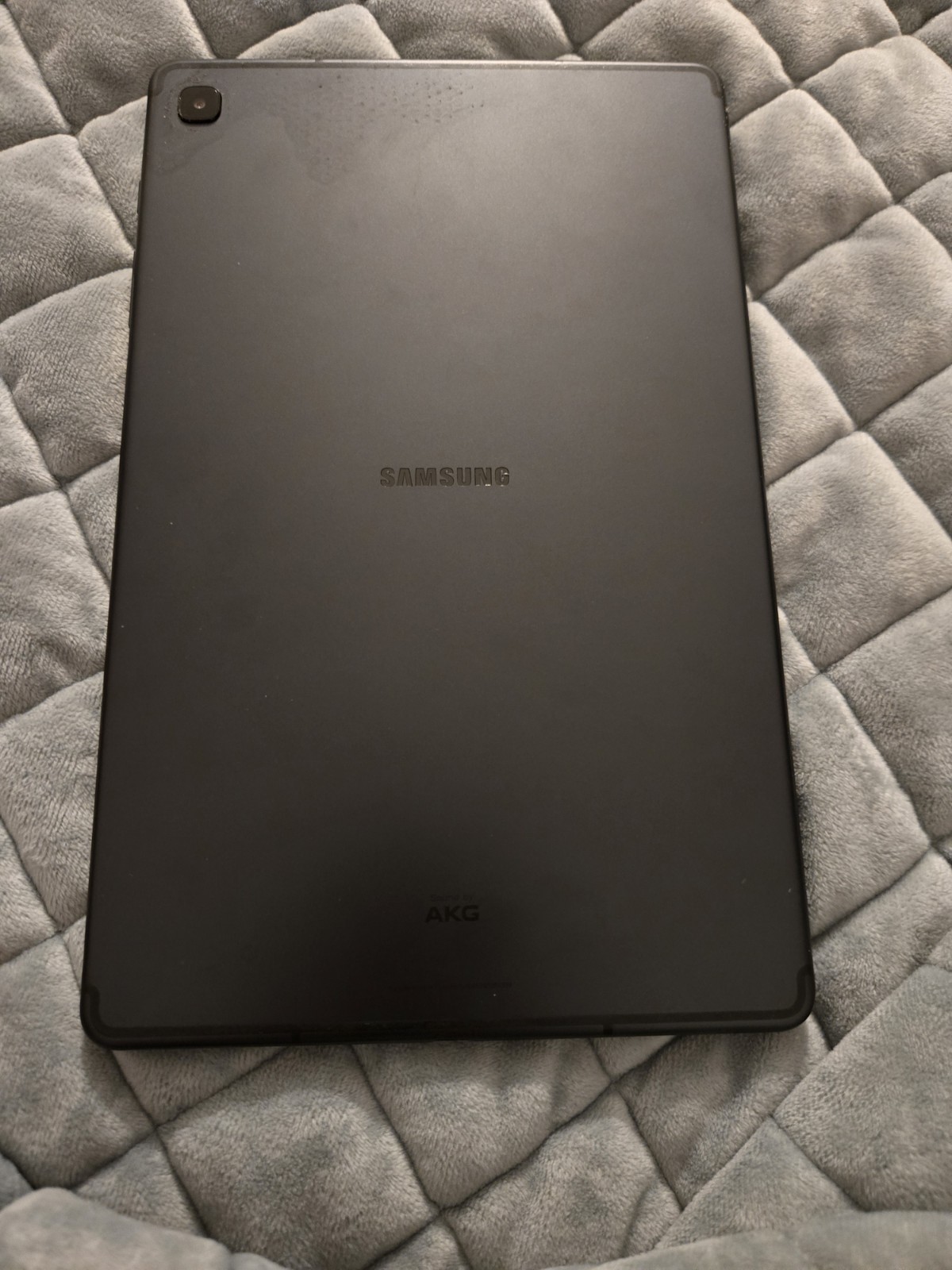 Samsung Galaxy Tab S6 Lite 10.4 128GB Tablet – Dark Gray Lightly Used with Case