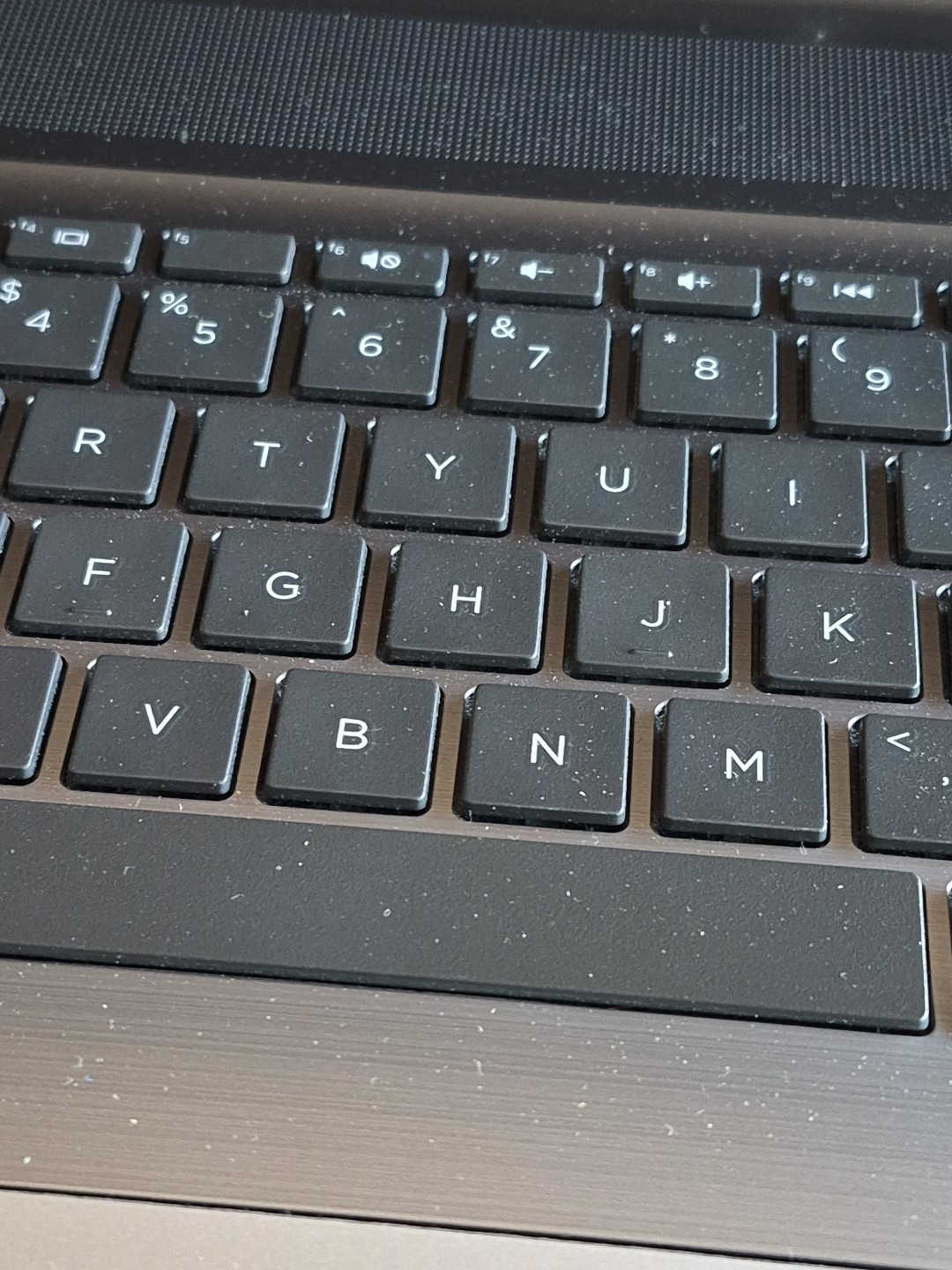 HP Pavilion 17-G121WM AMD A10-8700P 1.80GHz