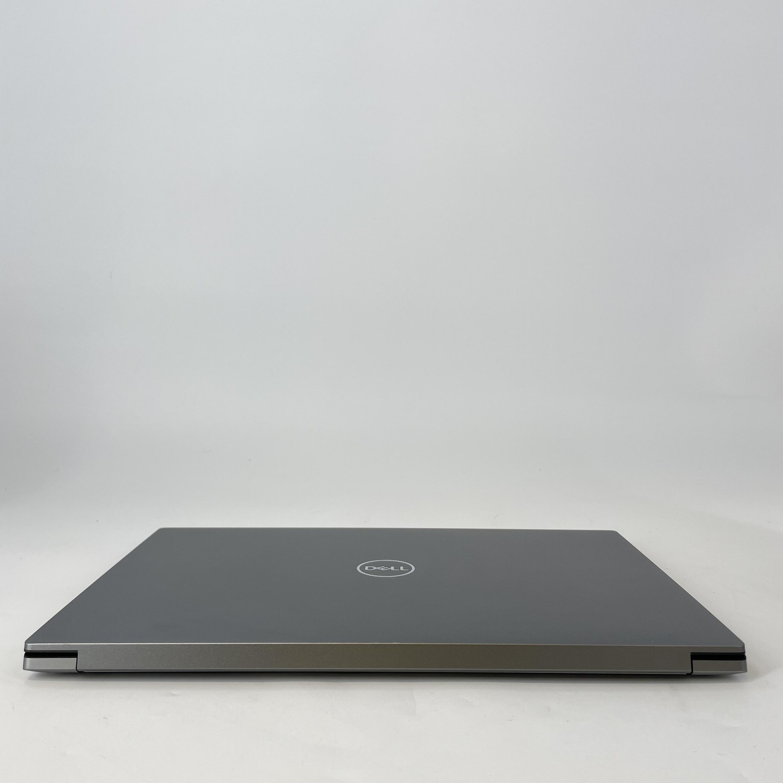 Dell Precision 5570 15.6 Gray FHD+ 2.5GHz i9-12900H 8GB 1TB SSD NVIDIA RTX A2000
