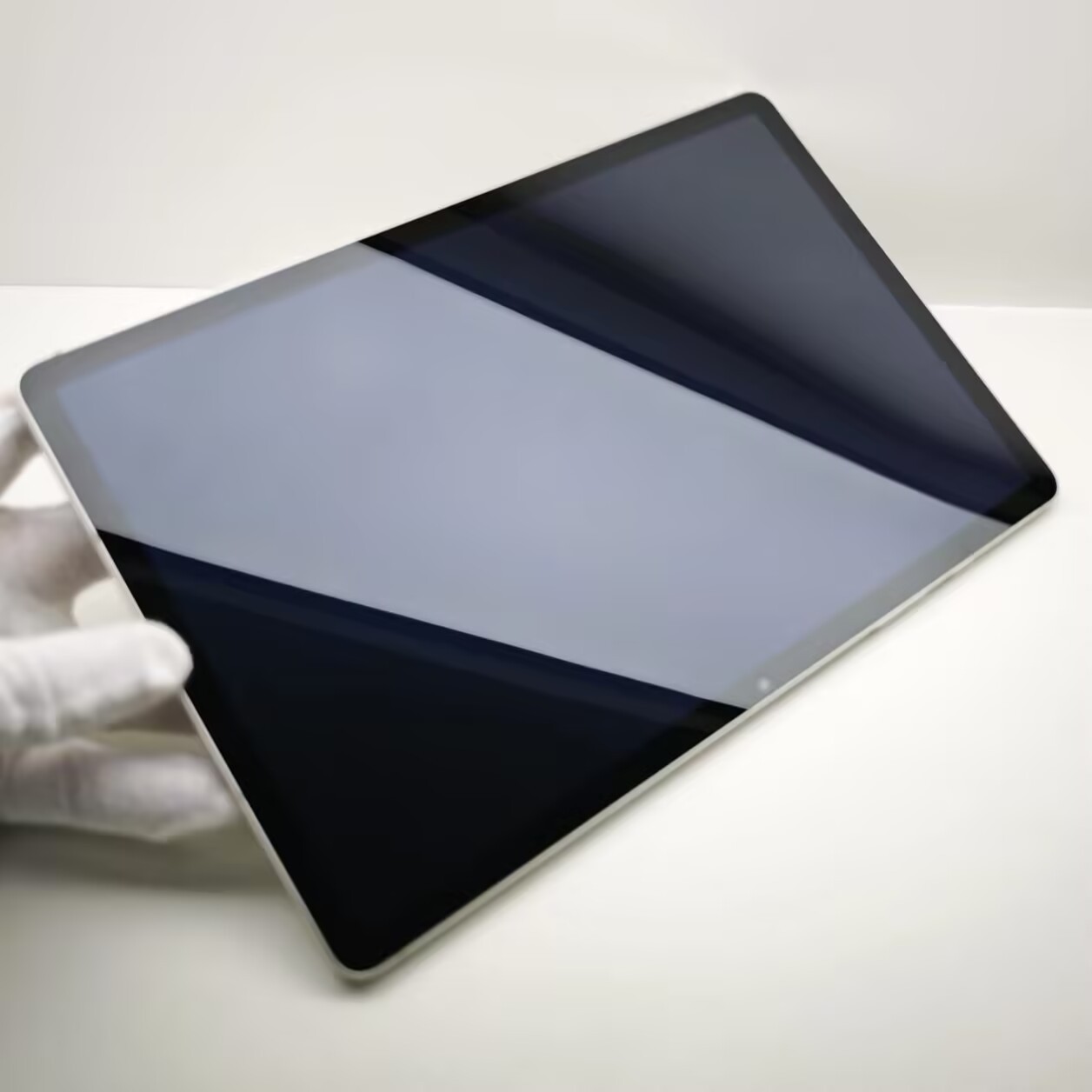 Samsung Galaxy Tab S9 11″ AMOLED 2X Snapdragon 8 Gen 2 Wi-Fi Android Tablet