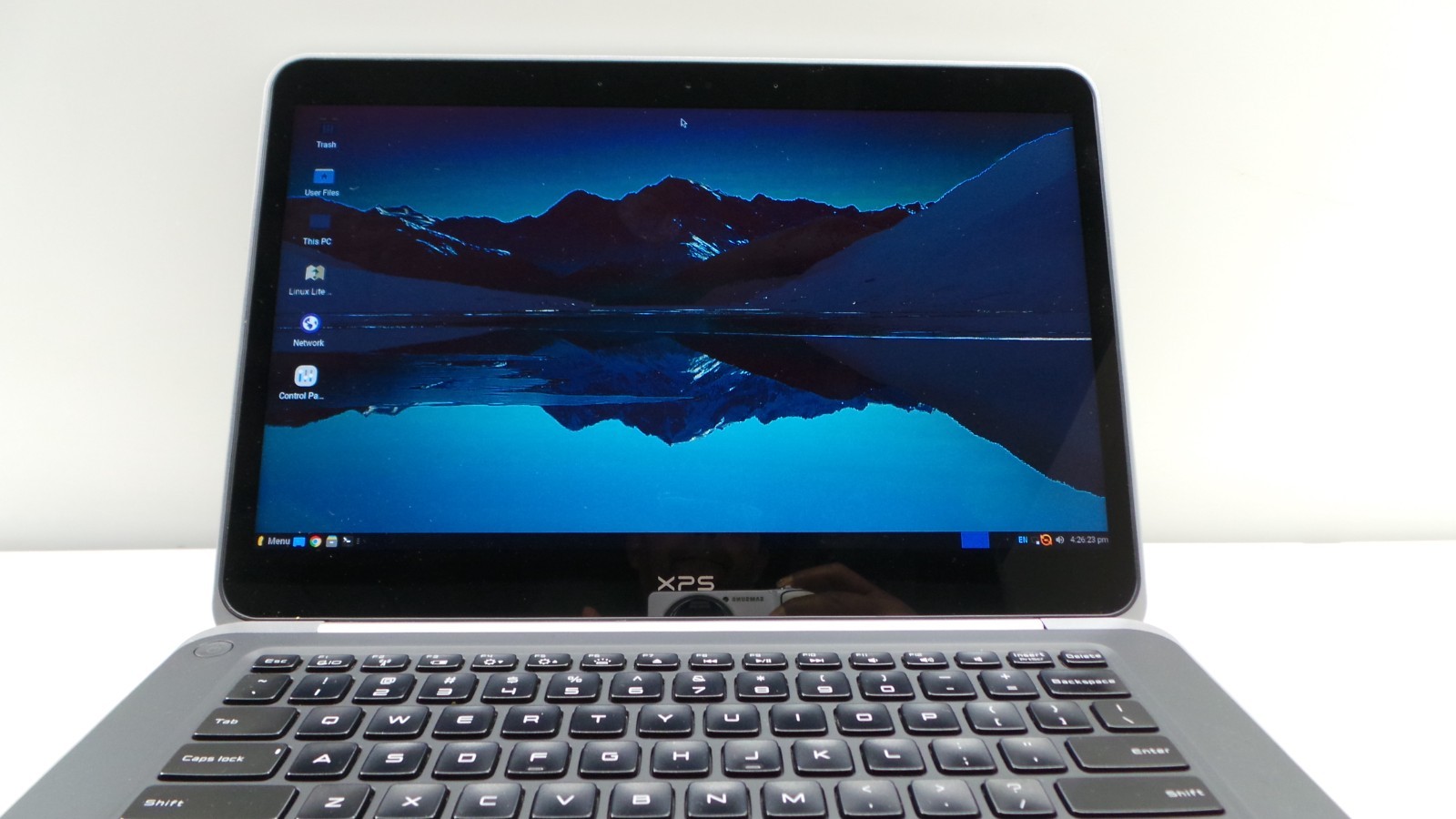 Dell XPS L421X | 14″ | i5-3317U | 8GB 256GB SSD | Linux