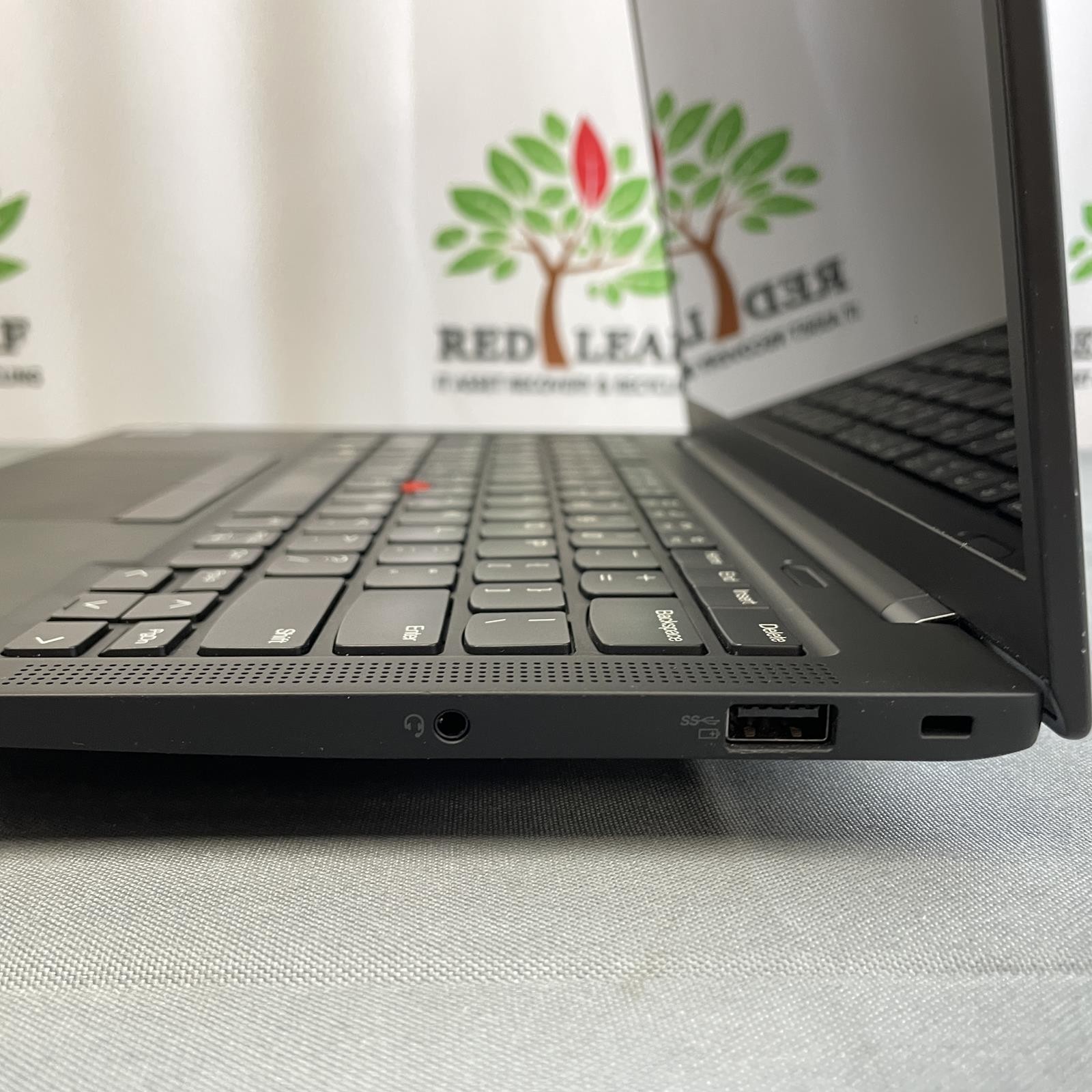 Lenovo ThinkPad X1 Carbon Gen 9, Core i7-1185G7, 16GB, 512GB NVMe | #1475 (READ)