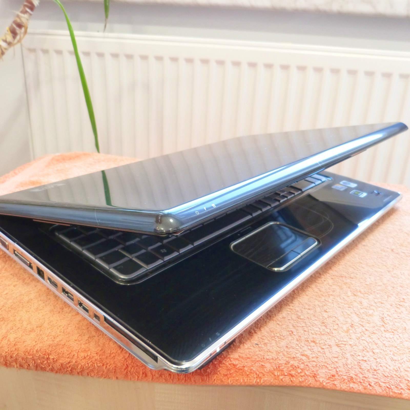 HP DV8 18″ MONSTER Bolide Cinema FULLHD l 500GB SSD Windows 10 l HDMI BLURAY