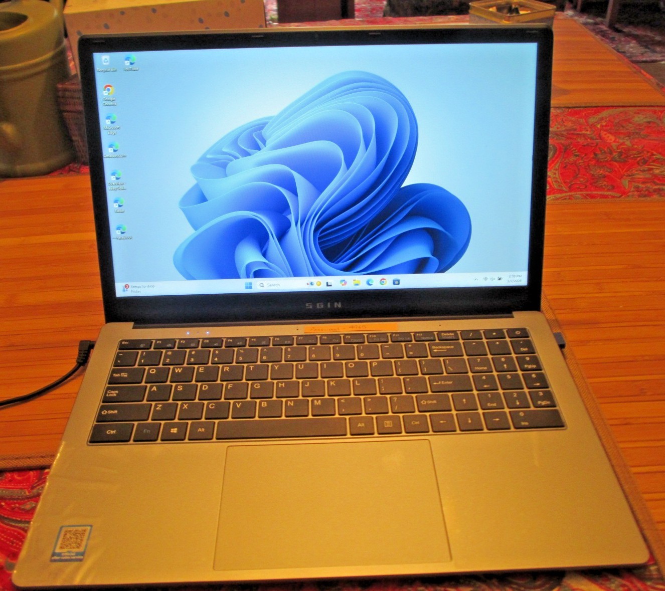 SGIN M15-N 15.6″ HD Celeron N4000 1.1GHz Intel Windows 11 4GB RAM Mouse 16GB Mic