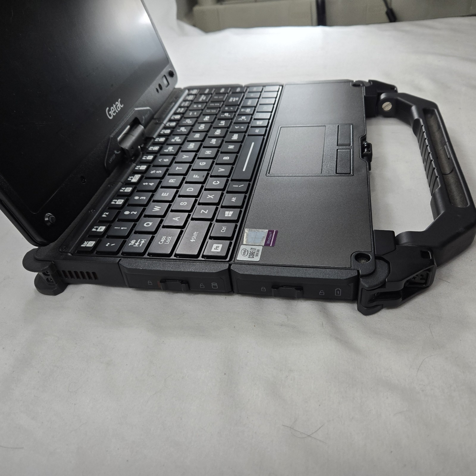 Getac V110 G6 Toughbook i7-10510U 1.8GHz 512GB SSD 16GB – GPS 4G Win11 – Grade B