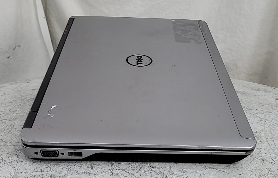 DELL LATITUDE E6440 4CW3N Laptop Core I5-4300M 8GB 320GB SEE NOTES