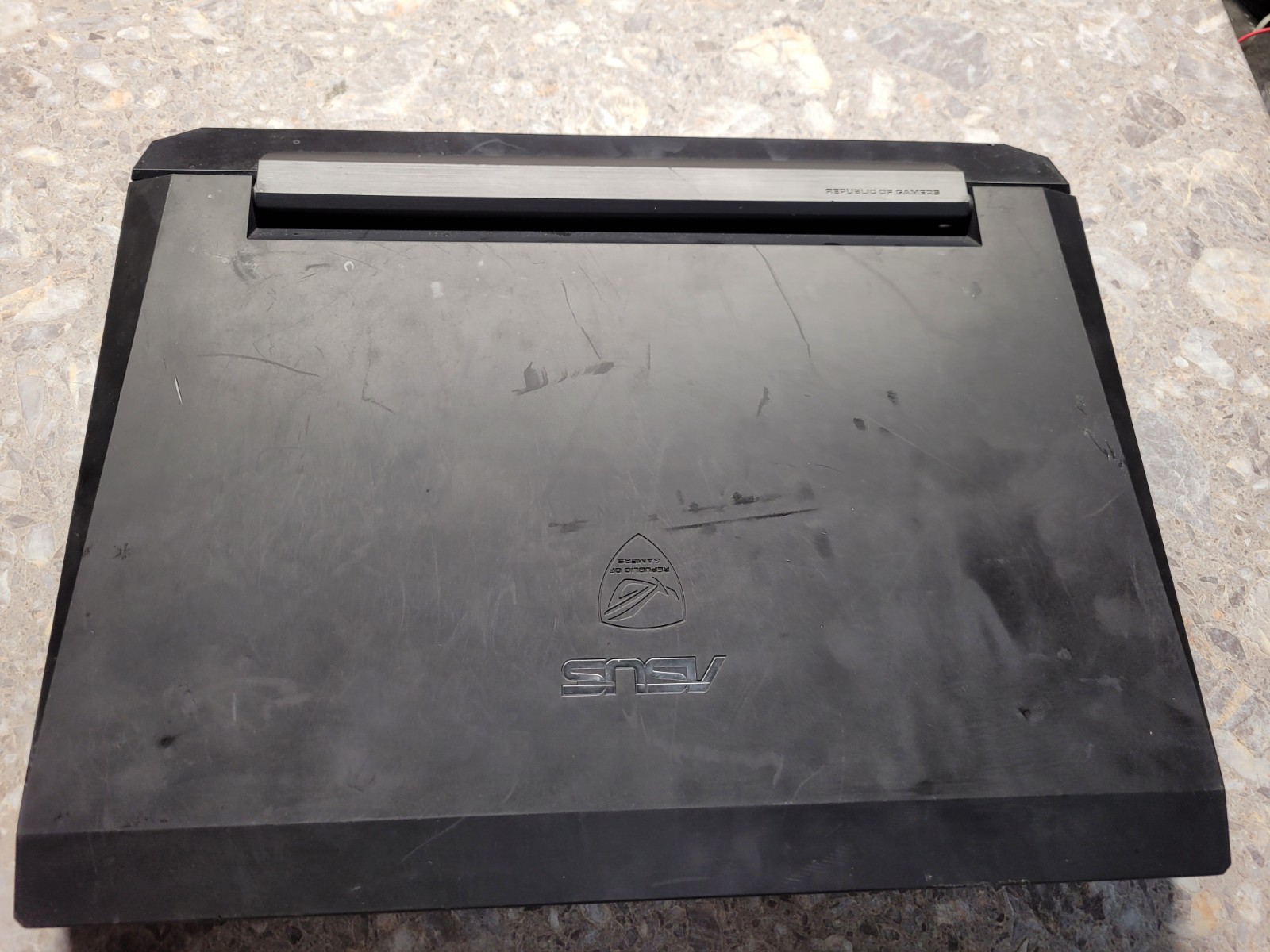 ASUS ROG G74SX 17.3″ Laptop Untested as is for parts i7 gtx 560m
