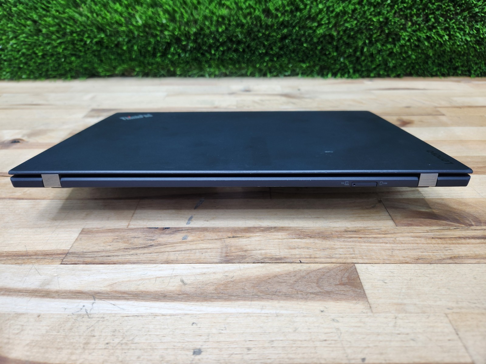Lenovo ThinkPad X1 Carbon 5th Gen 14″ QHD i7-7500U 8GB 256GB SSD Windows 11 Pro~