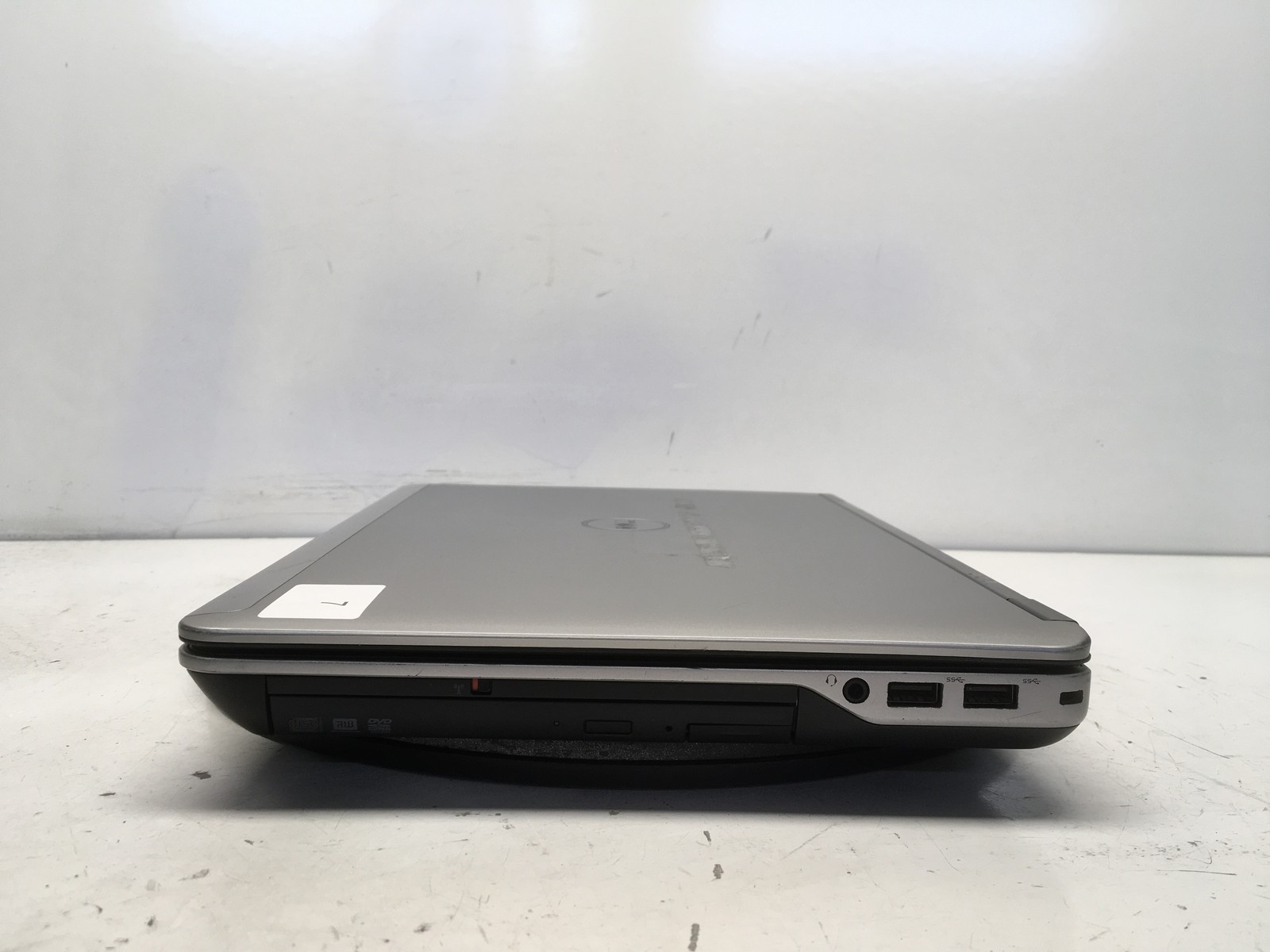 Dell Latitude E6440 Intel i5-4310M 2.7GHz 4 GB NO HDD No Batt