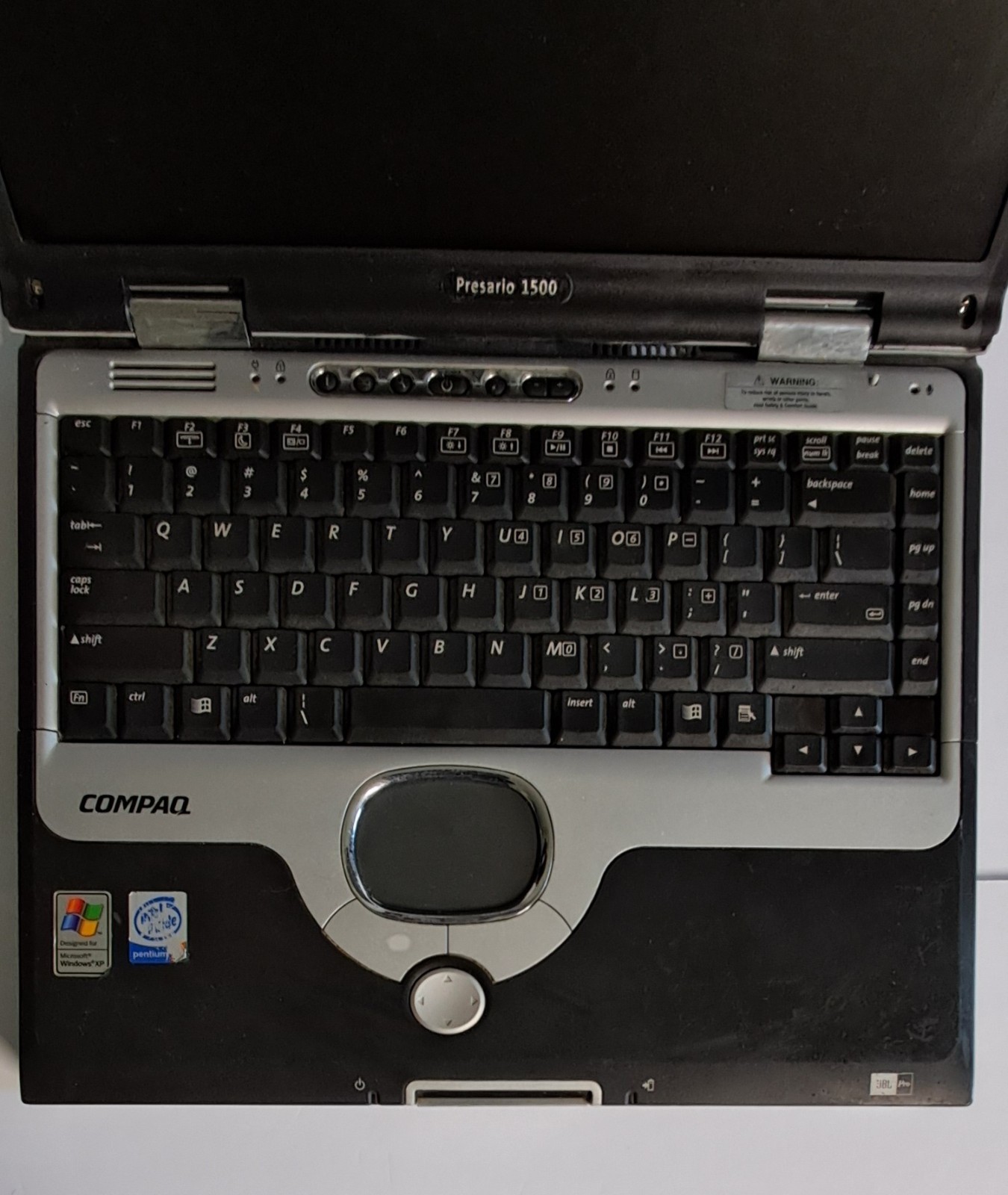 Compaq Presario 1500 Windows XP Home Edition Laptop