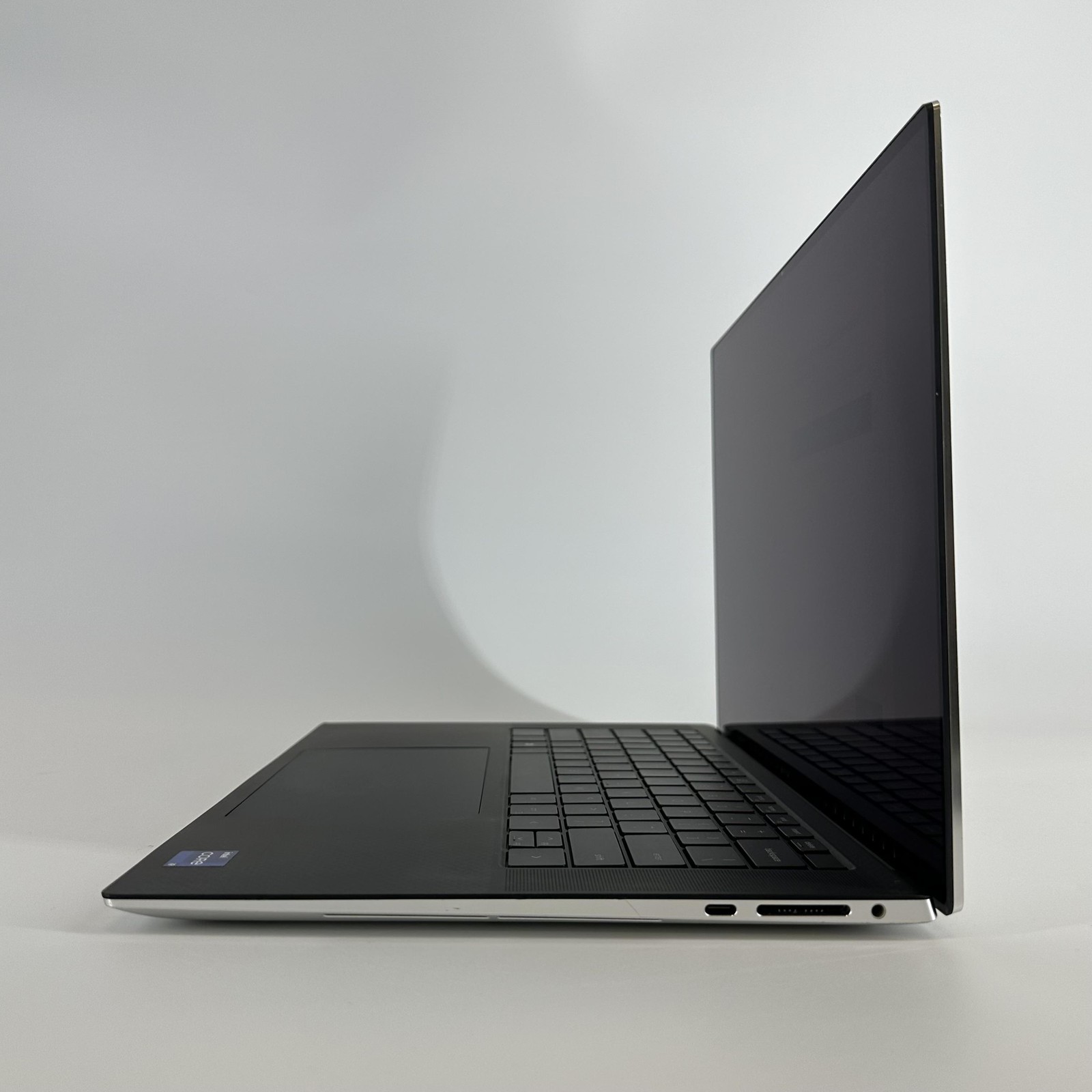 Dell XPS 15 9520 UHD+ TOUCH 2.5 GHz i9-12900HK 32GB 1TB SSD NVIDIA RTX 3050 Ti