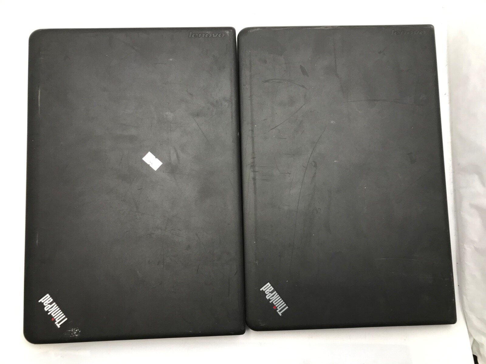 LOT OF 4 Lenovo E550/E560 15″ Intel Core i3 -Various Issues/Missing Parts -MZ