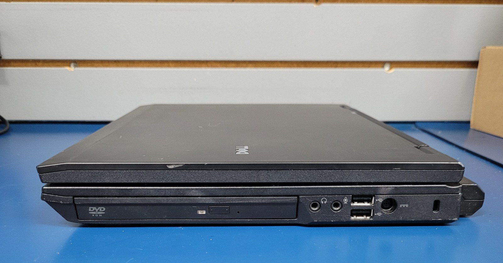 Dell Latitude E5400 (PP32LA) Intel Core 2 Duo P6700 2.53GHz 4GB RAM NO HDD