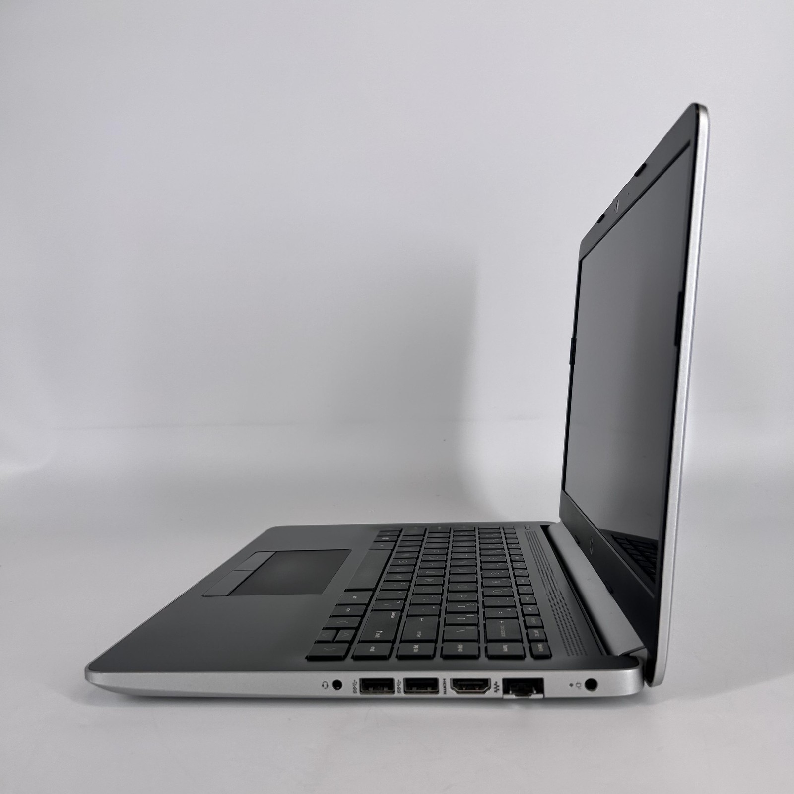 HP Notebook 14 HD TOUCH 2.6 GHz Ryzen 3 3200U 8GB 256GB SSD Good