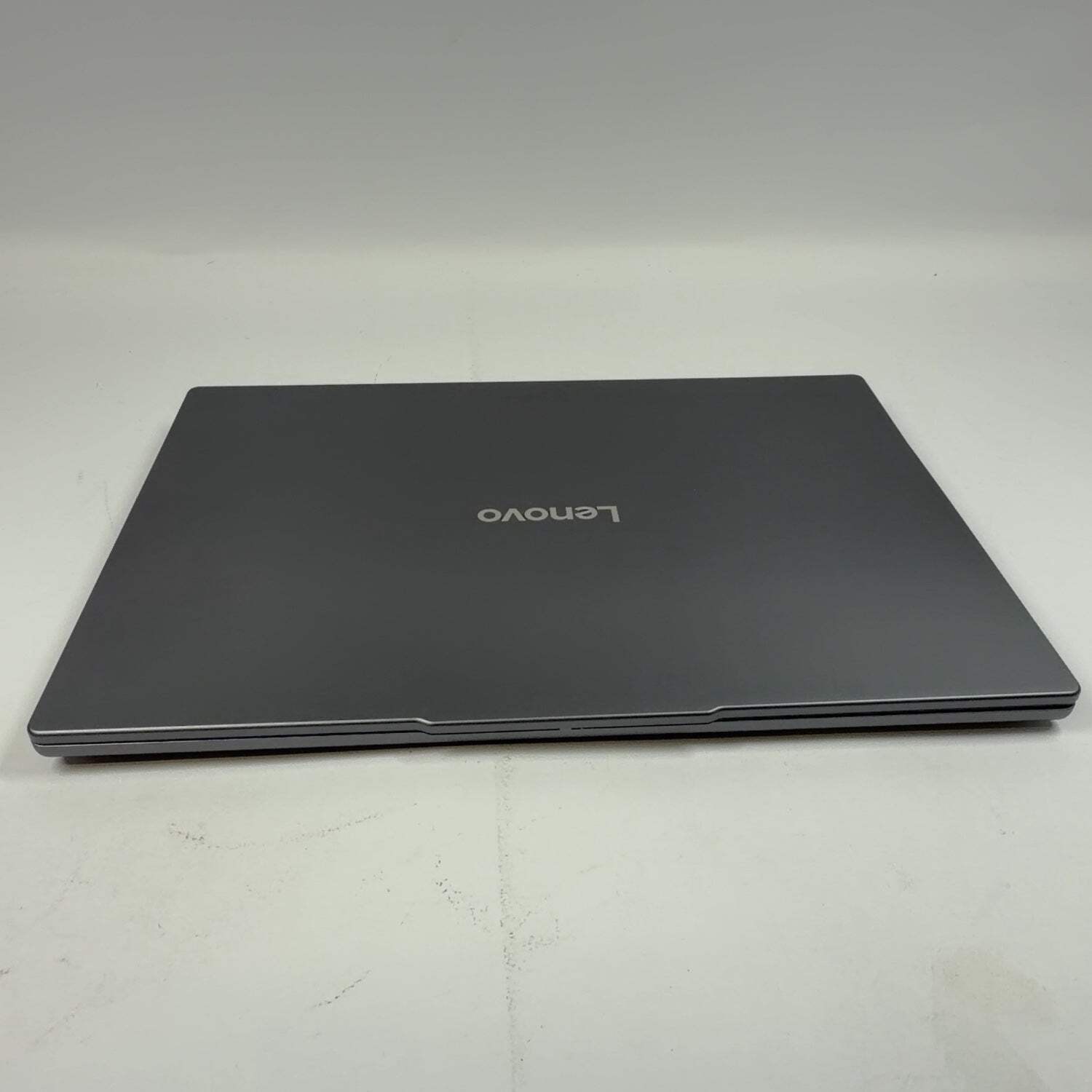Lenovo IdeaPad Slim 5 16IPH11 16″ Core Ultra 5 322 2.5GHz 16GB RAM 512GB SSD