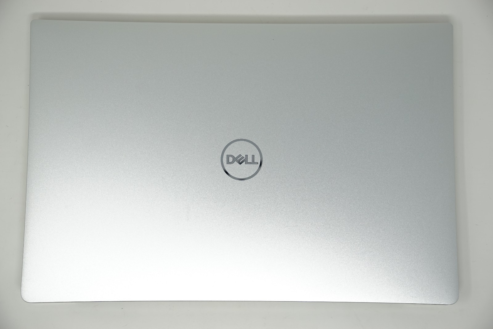 Dell XPS 13 9370 Core i7-8550U 1.80GHz 8GB Ram 256GB SSD 1080p Non-Touch Good.