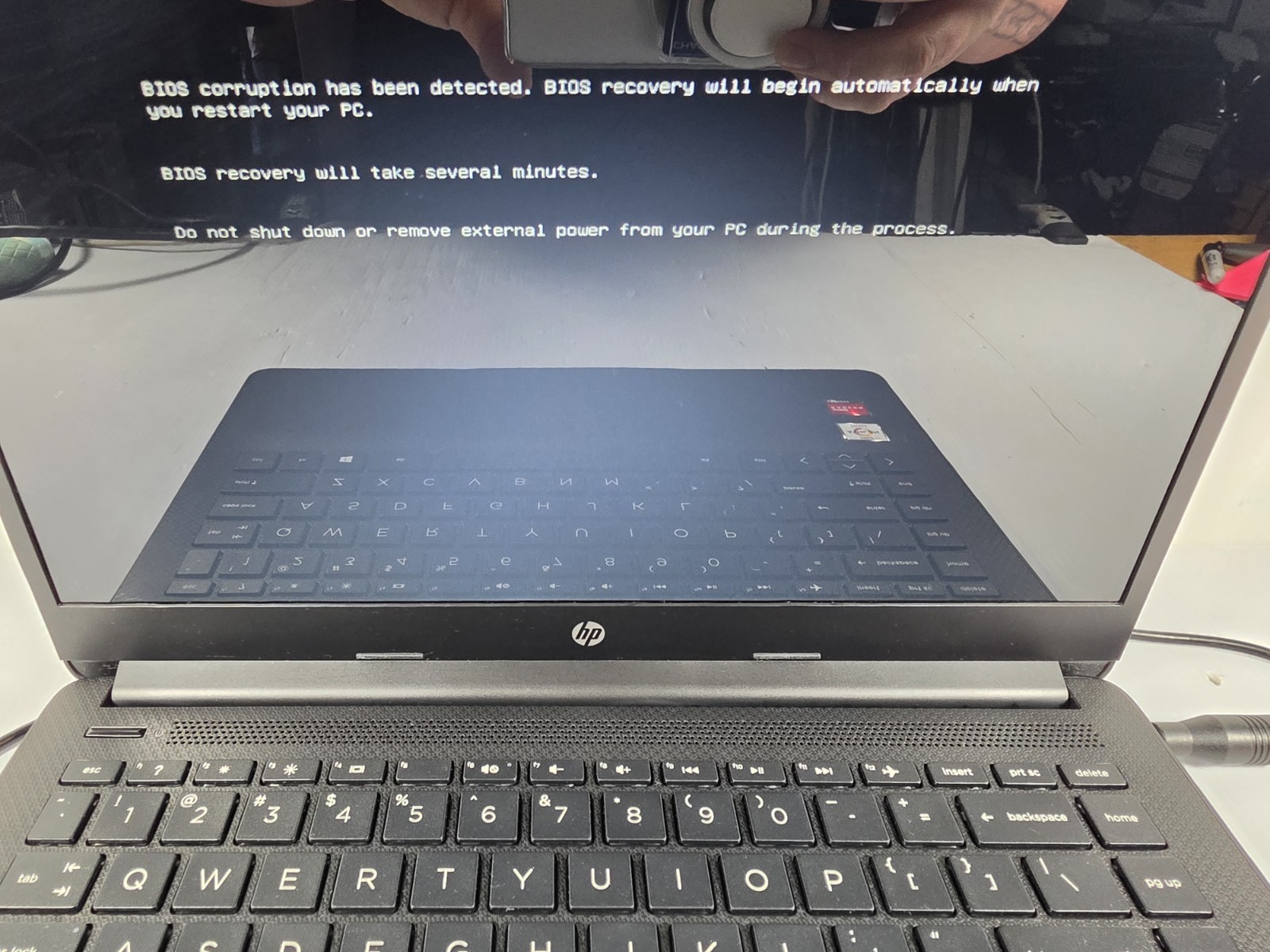 HP Laptop 14-dk1003dx AMD Athlon Silver, 8GB RAM Laptop *READ