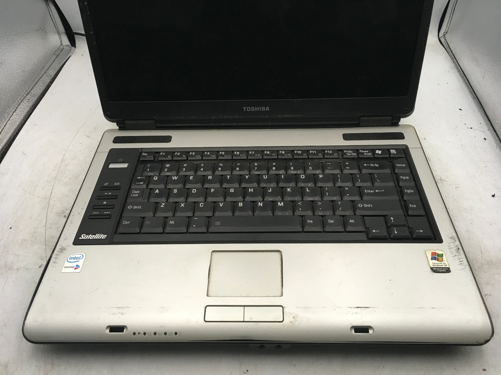 TOSHIBA SATELLITE A105 S4054 – FOR PARTS – INTEL CENTRINO – 512MB RAM – READ -BB