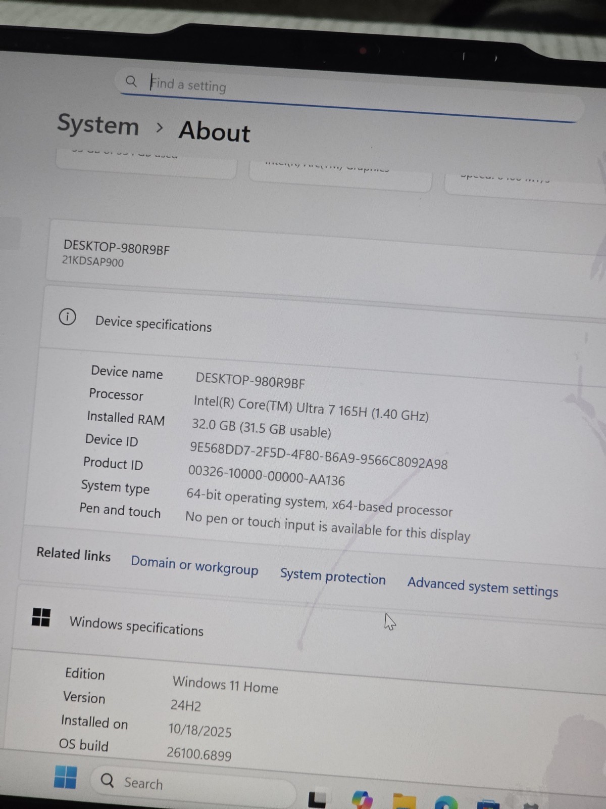 Lenovo ThinkPad X1 Carbon Gen 12, 14″ Core Ultra 7 165H 32GB RAM 2029 Wty, Read