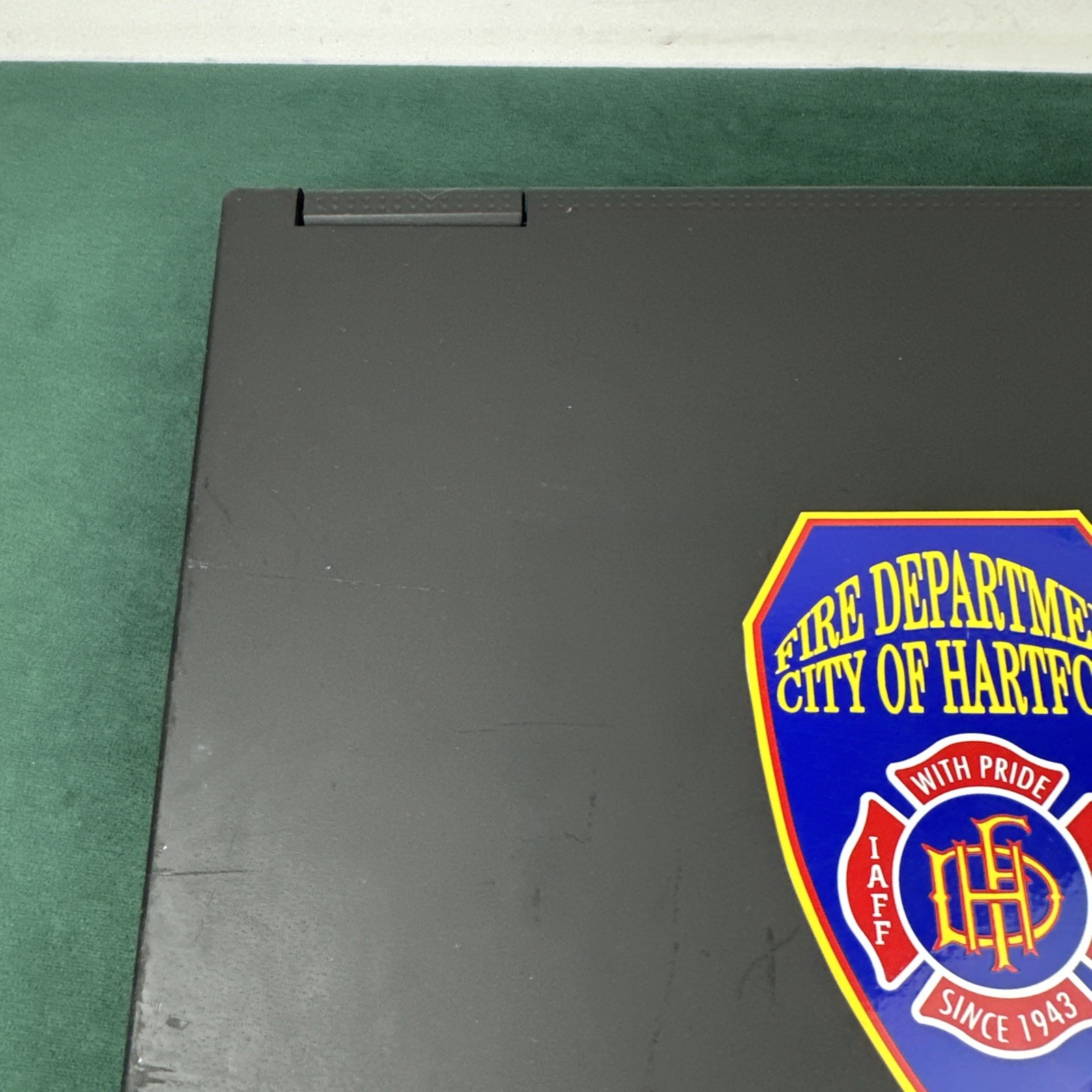 IBM ThinkPad T22 Laptop Type 2647 Vintage Windows 98/2000 Parts Repair As Is