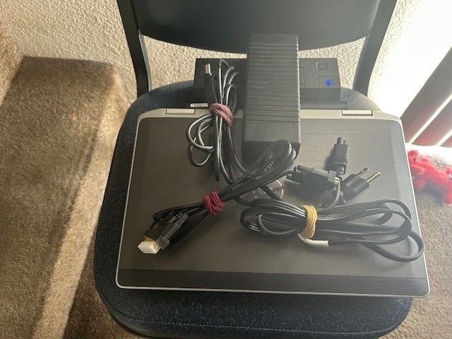 Dell Latitude E 6320 Laptop i7 8GB 2.80GHZ 128GB SSD WIN 10 P + Docking Bundle