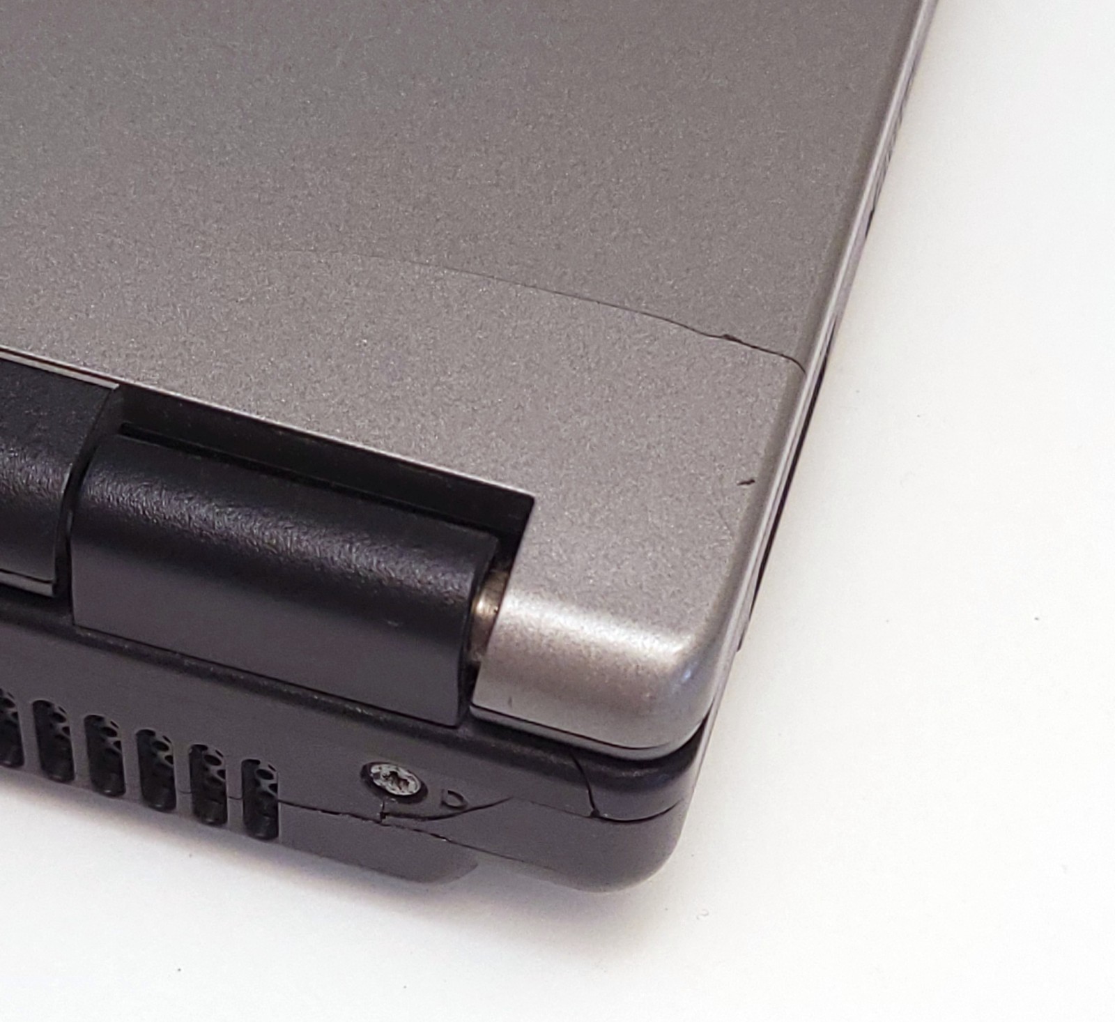 Dell Inspiron B130 w/ OEM Charger — Intel Celeron M 1.60GHz — NO OS/HDD/BATTERY