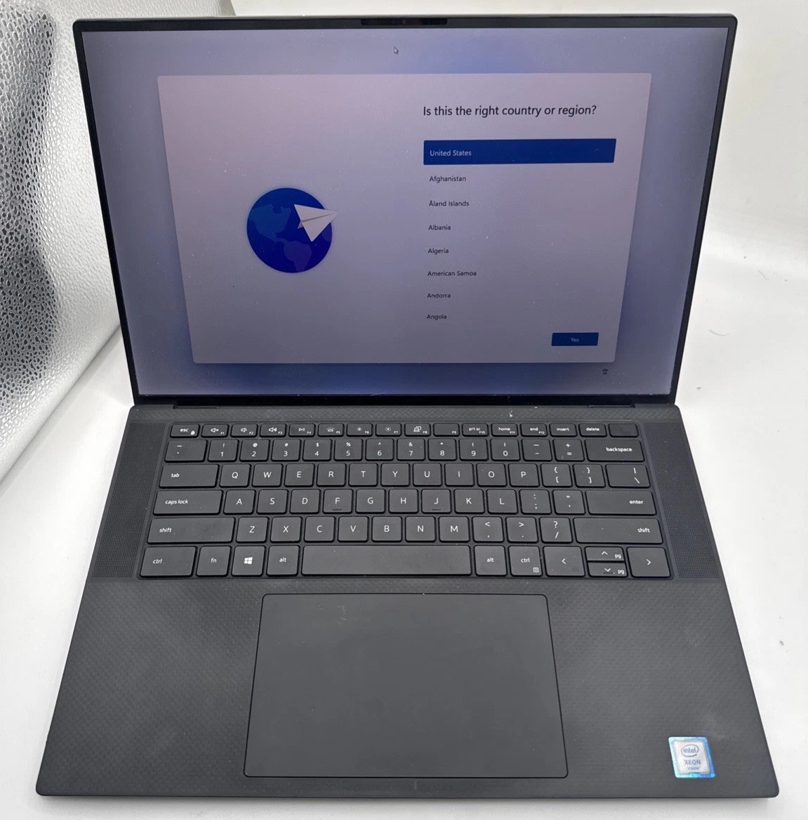 Dell Precision 5550 15.6” Xeon W-10855M 32GB 512GB Quadro T2000 READ