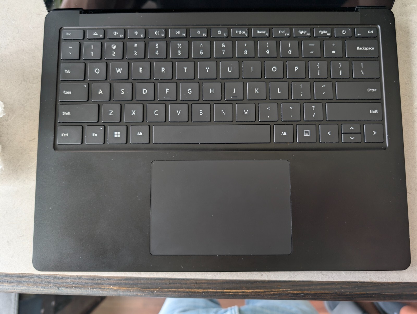 Microsoft Surface Laptop 3 13.5″ 256GB SSD, Intel Core i7 10th Gen – Bad Screen
