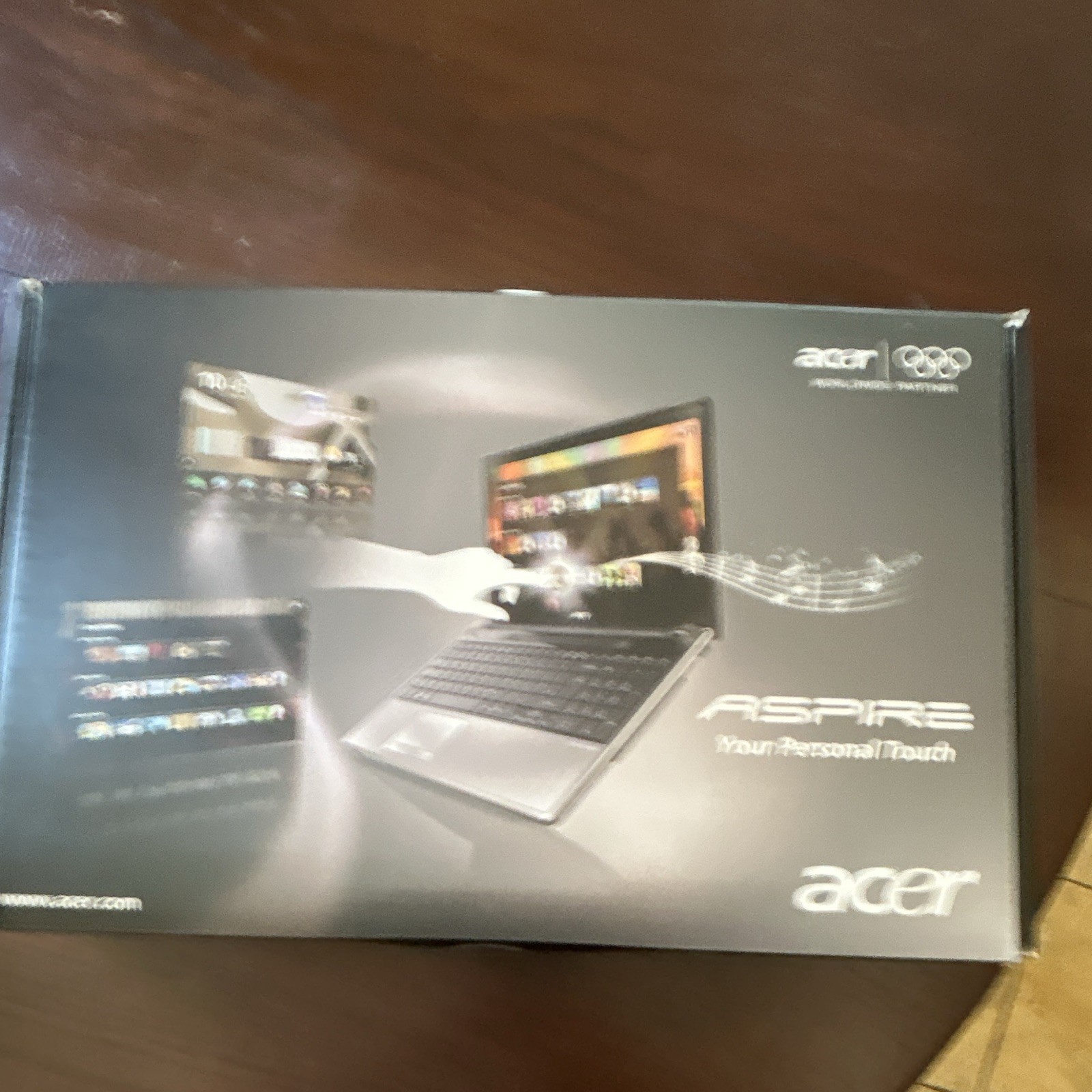 Acer Aspire 15.6in Intel Core i3 2.53GHz 4GB 320GB HDD Win7 Black