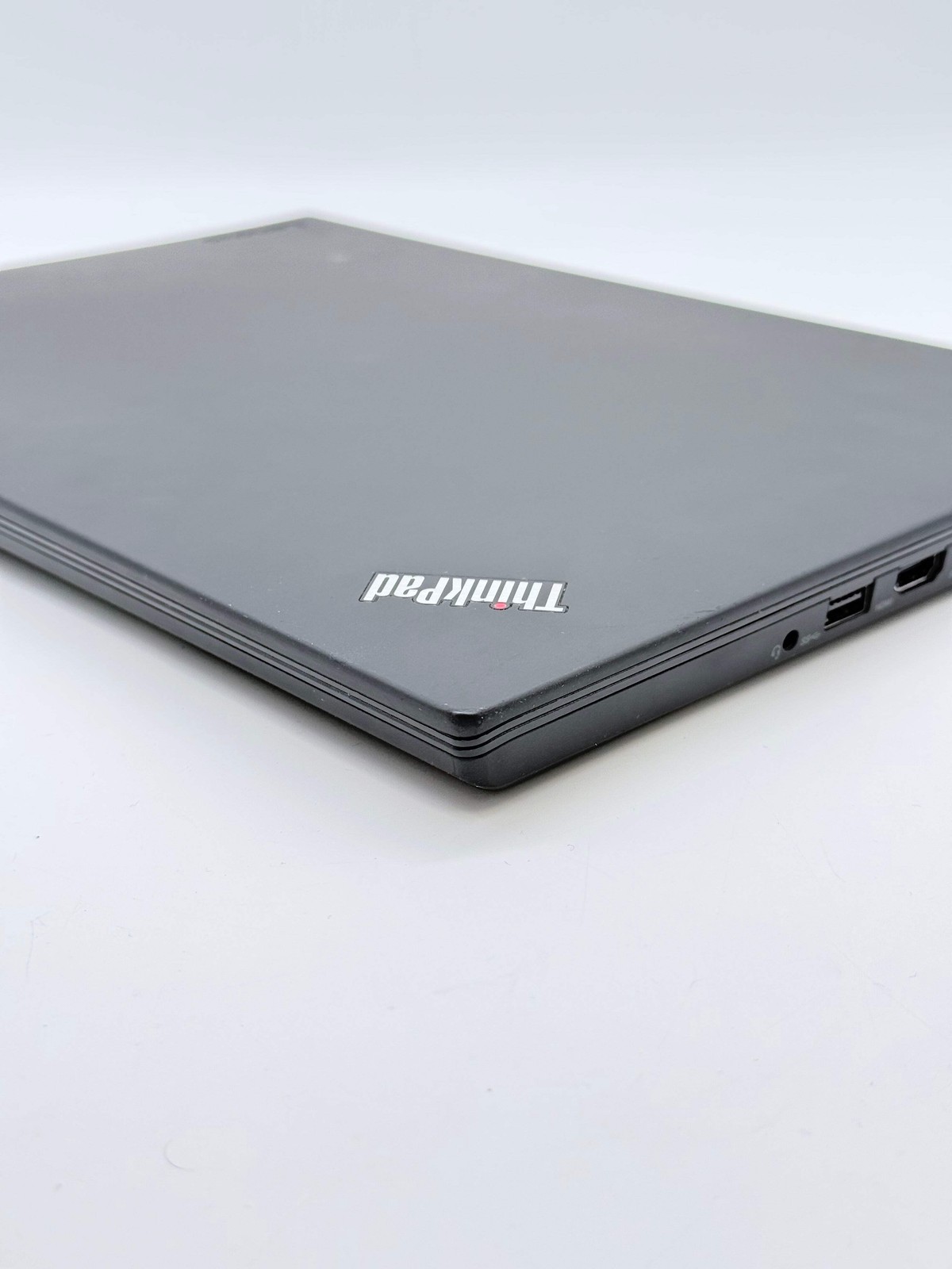 Lenovo ThinkPad T480 14″ Core i7 8th Gen 32GB RAM 512GB SSD w/ Mouse