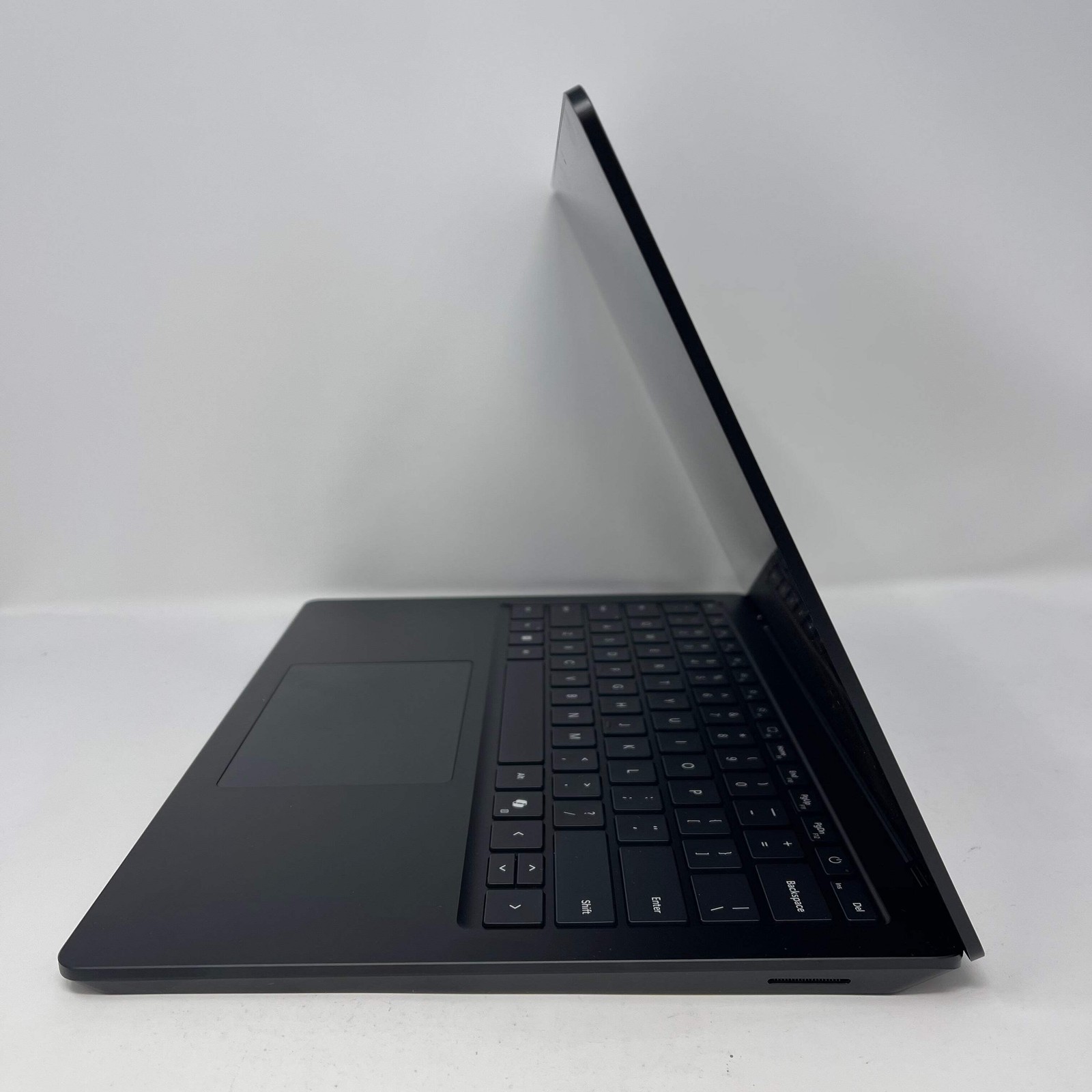 Microsoft Surface Laptop 6 for Business 13″ Ultra 7 165H 3.8GHz 32GB RAM 1TB SSD