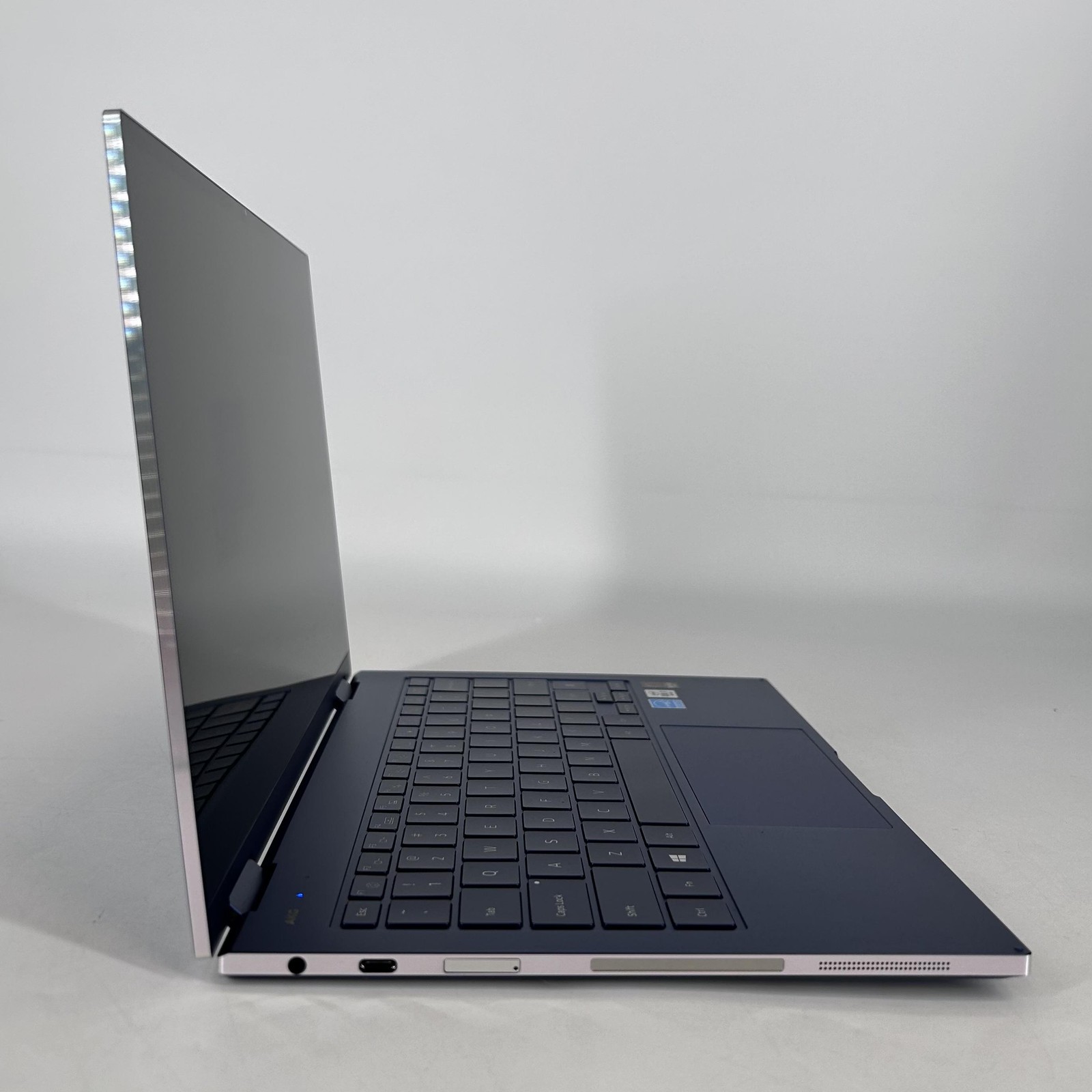 Samsung Galaxy Book Flex 13.3 Blue i7-1065G7 1.30GHz 8GB 512GB SSD LCD BLEED