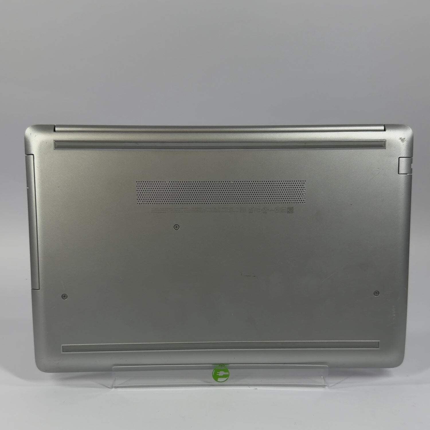 Broken HP Laptop 15-db0031nr 15.6″ A9-9425 3.1GHz 4GB RAM 1TB SSD Damaged Bezel