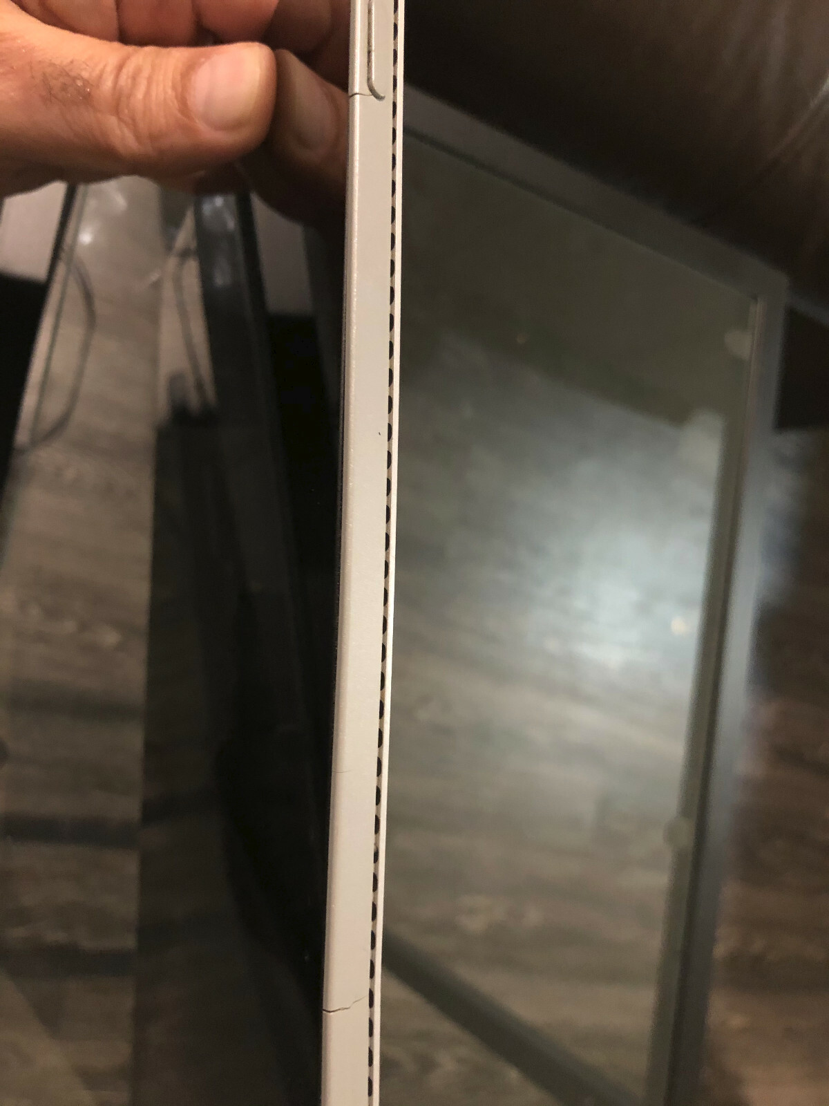 Microsoft Surface Pro 3 256 GB i7-4650U 1.7Ghz 8GB RAM – See condition
