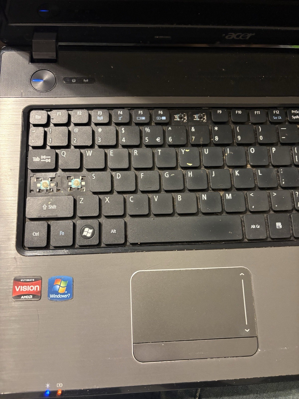 Acer Aspire AS5253-BZ602 Laptop AMD Quad-Core FOR PARTS OR REPAIR