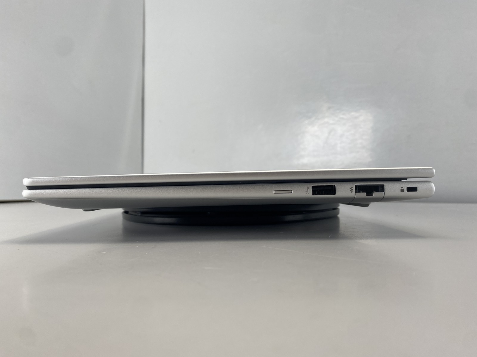 HP Laptop EliteBook 640 14 G11 14″ Intel Core Ultra 5 135U 256GB – Silver