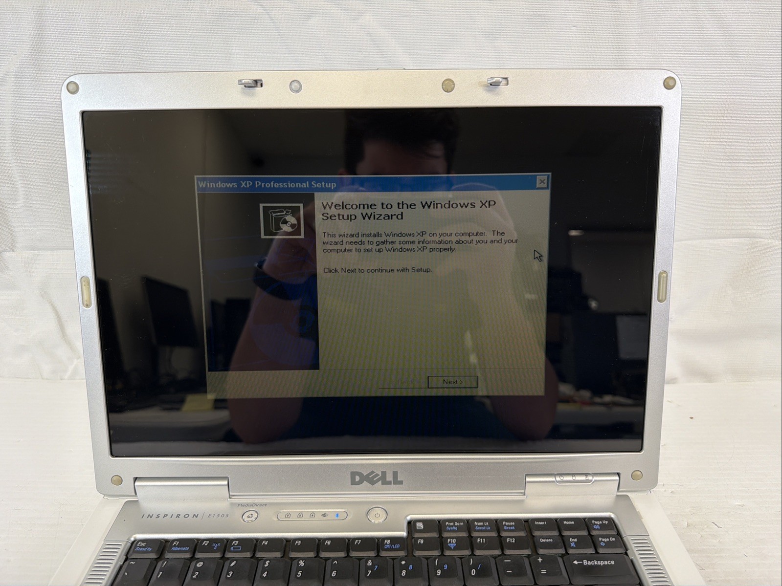Dell Inspiron E1505 15.4″Core 2 Duo 2.0GHz 2GB RAM 250GB HDD Win XP Radeon X1300