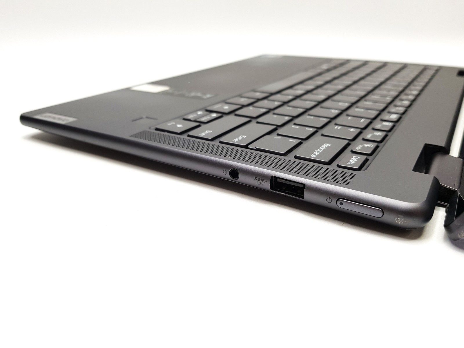 Lenovo Yoga 7 14″ 2.2K Core i5-1235U 8GB RAM 512 SSD Windows 11 Pro Touch 2-in-1