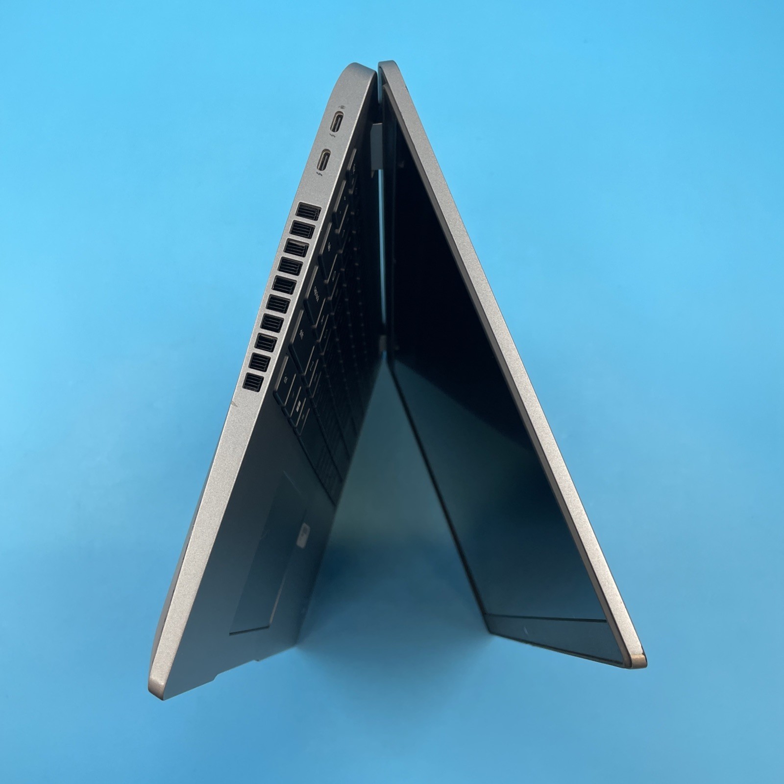 Dell Latitude 5530 | i5-1235U | 16GB RAM | NO DRIVE | NO OS | NO BATTERY
