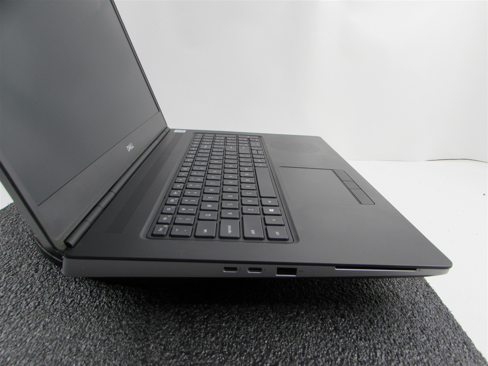 DELL PRECISION 7750 FHD CORE I7-10850H 1TB 32GB RAM RTX 4000 WIN 11 PRO NO BATT