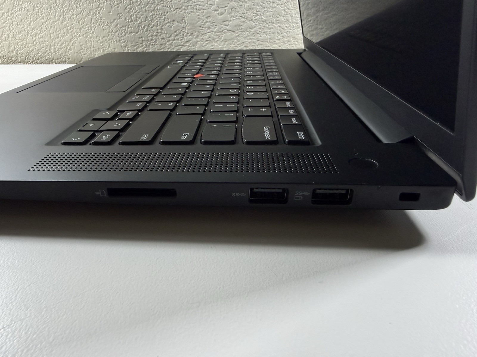 LENOVO THINKPAD P1 Gen 4 2K I7-11850H 512GB 16GB NVIDIA T1200 WIN11 NO BATTERY