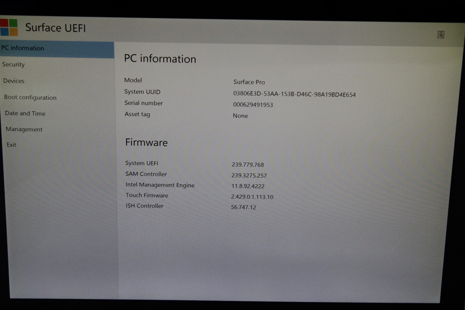 Microsoft Surface Pro 5 1796 m3-7Y30 @ 1.00 GHz 4GB RAM 128GB SSD No OS