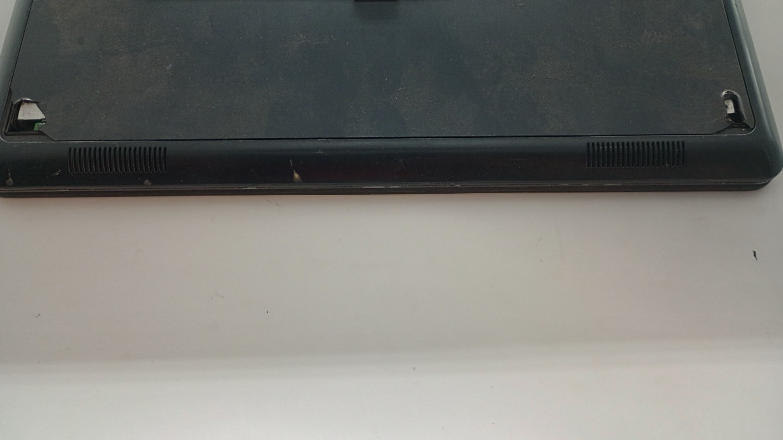 Latitude E7450 w/charger.i7 5th gen.8GB.120GB SSD.14″FHD.W11Pro.