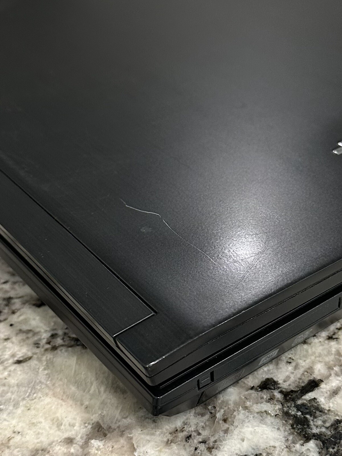 Dell Latitude E6500 15″ Intel Core 2 Duo 4GB RAM NO HDD (For Parts or Repair)