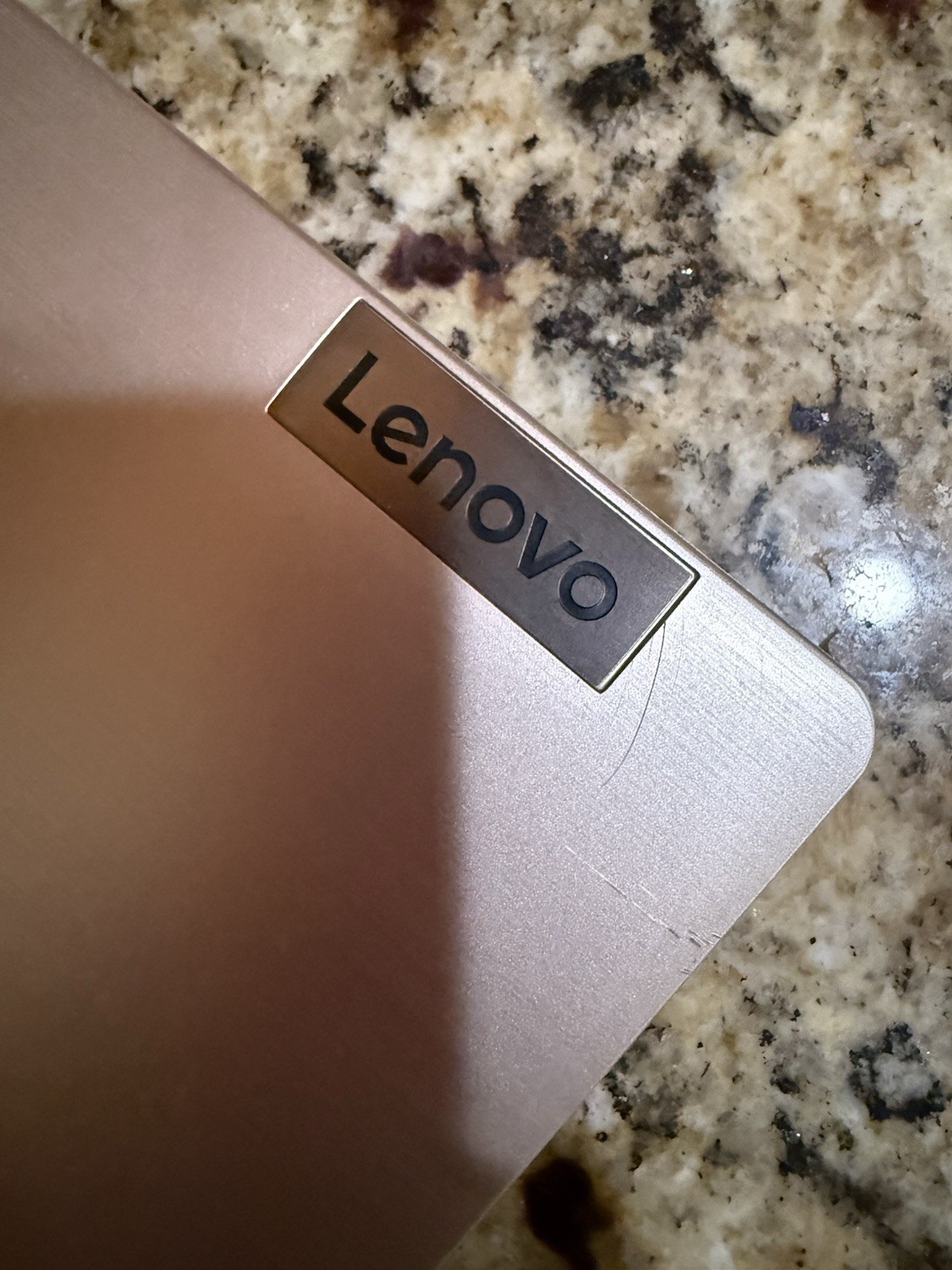 Lenovo IdeaPad 3 15.6″ 15IIL005 Laptop 1TB, Intel Core i3 10th Gen, 1.20GHz, 8GB