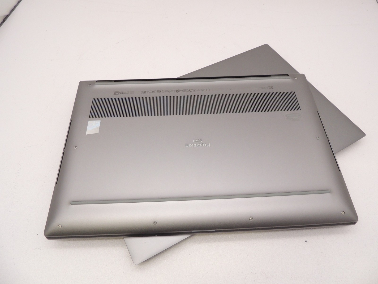 Lot of 3 Dell Precision 5570 i7 12800 8GB 512G RTX A1000 No Charger Laptop No OS