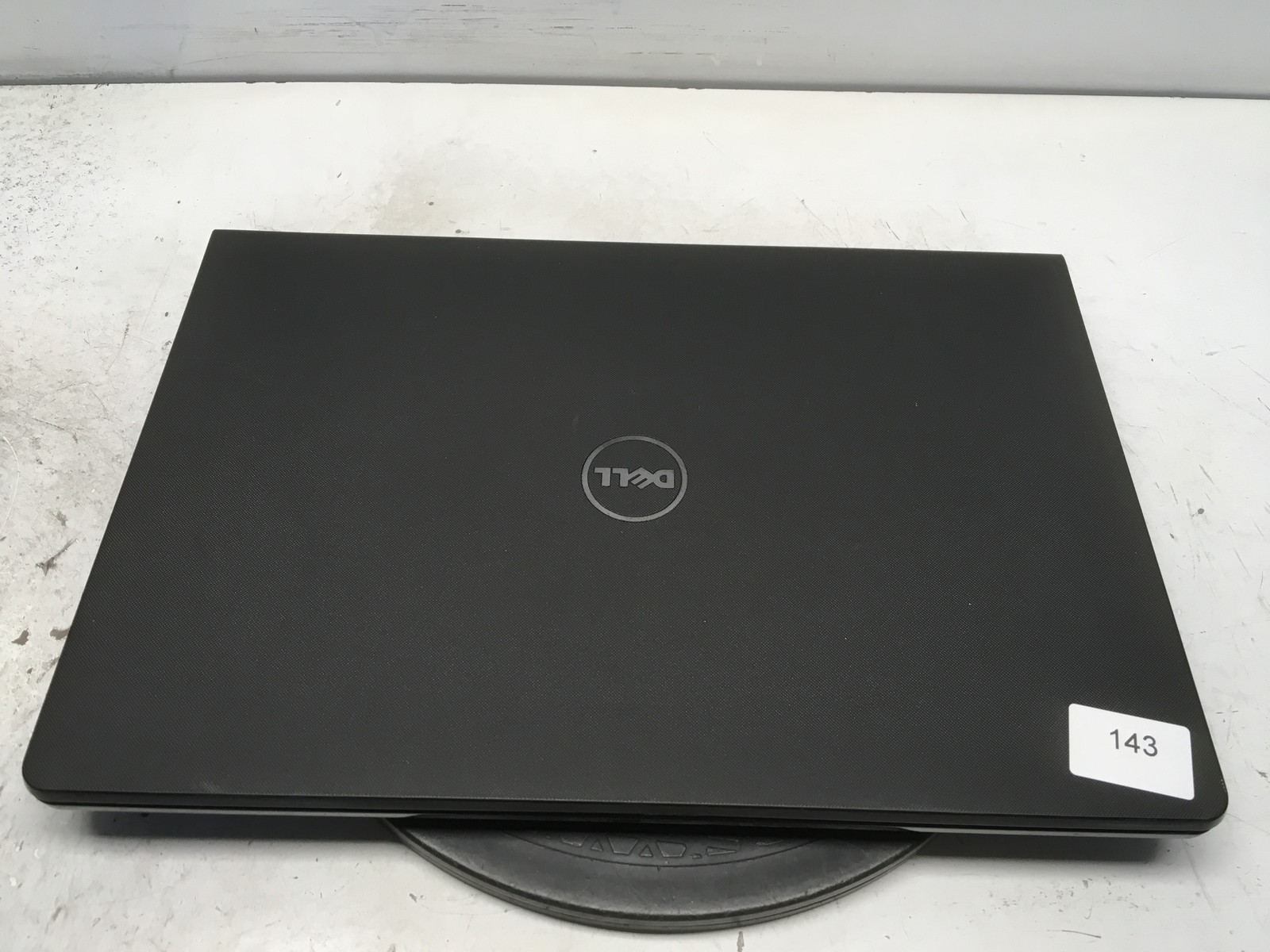 Dell Inspiron 15-3565 AMD A6-9200 2024MHz 4 GB NO HDD No Batt