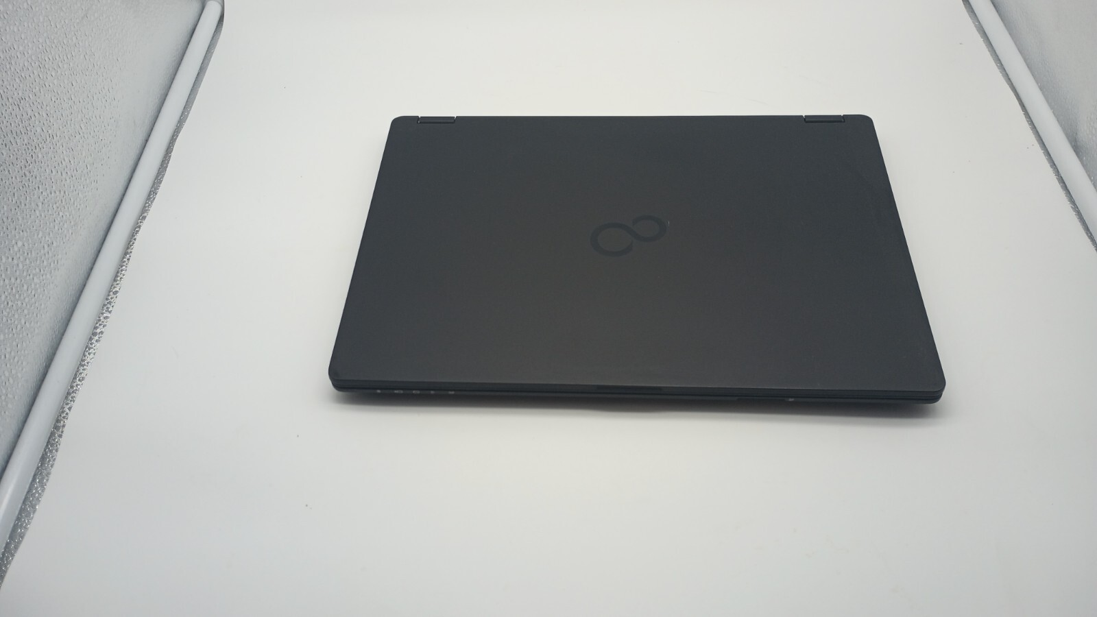 11153 LifeBook U747 w/Charger!! i5-6200U.8GB.128GB M.2.14″ FHD.W11.Super Slim!